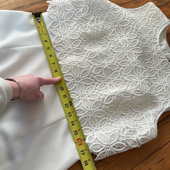 Carmen Marc Valvo white dress 14 - Picture 5 of 7